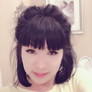 Meet your Posher, Helen